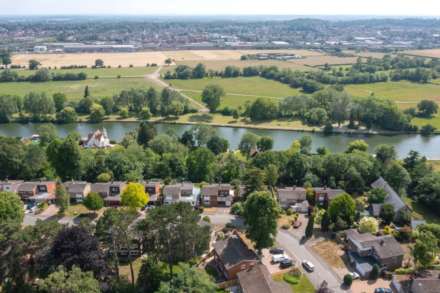 Ridge Hall Close, Caversham, Image 40