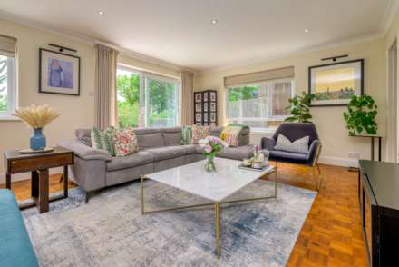 Ridge Hall Close, Caversham, Image 6