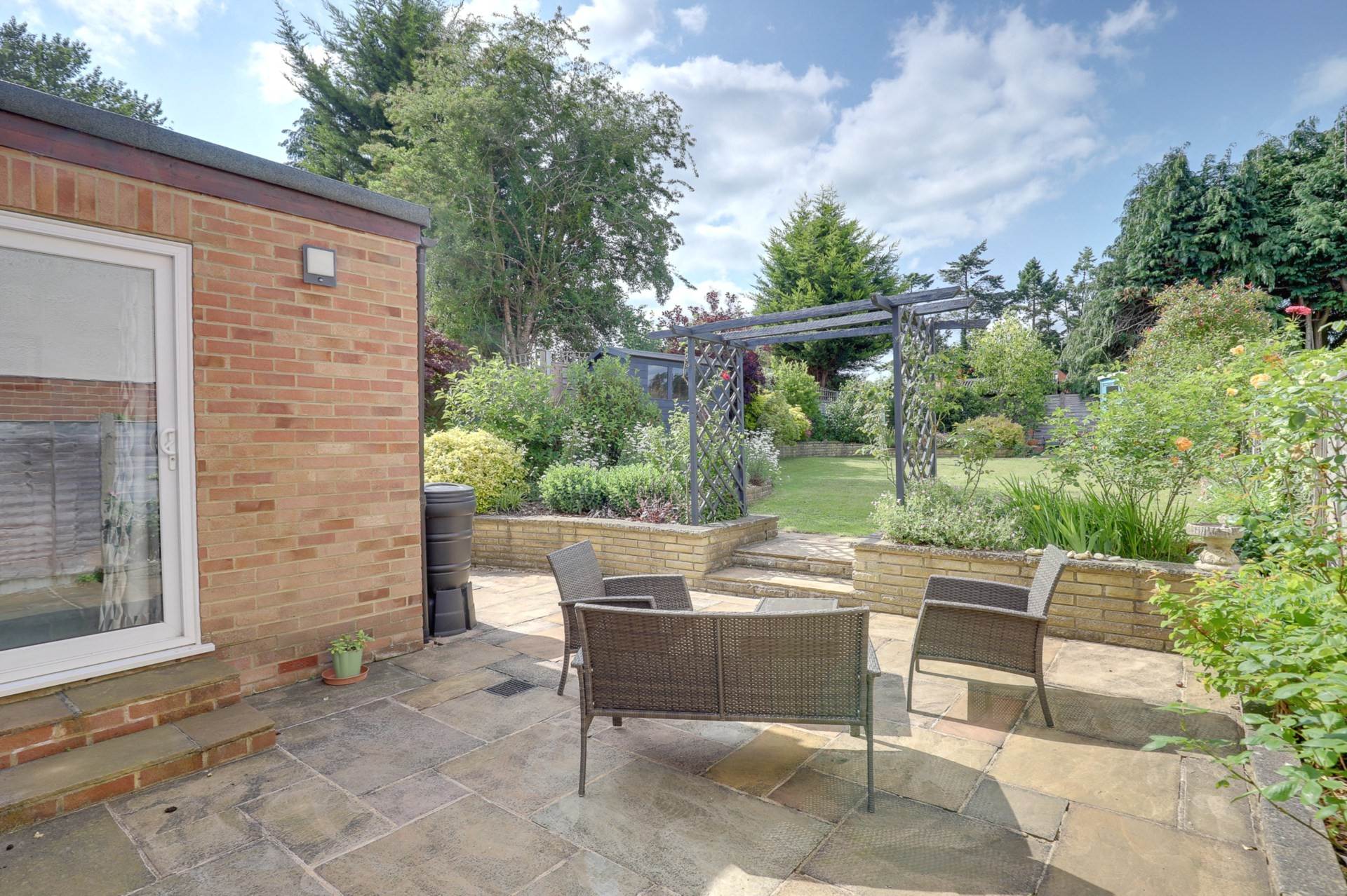 Silverthorne Drive, Caversham, Image 35