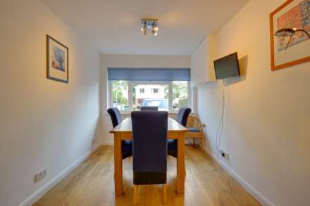 Silverthorne Drive, Caversham, Image 13