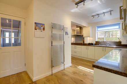 Silverthorne Drive, Caversham, Image 15