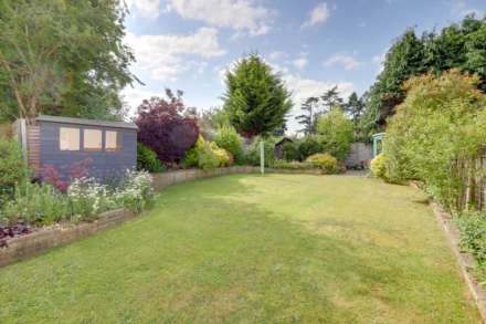 Silverthorne Drive, Caversham, Image 2