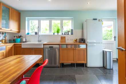 Grosvenor Road, Caversham, Image 12