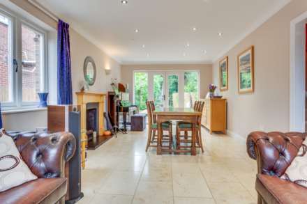 Grosvenor Road, Caversham, Image 14