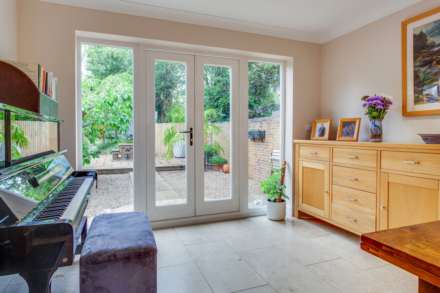 Grosvenor Road, Caversham, Image 15