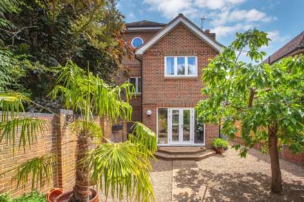 Grosvenor Road, Caversham, Image 31