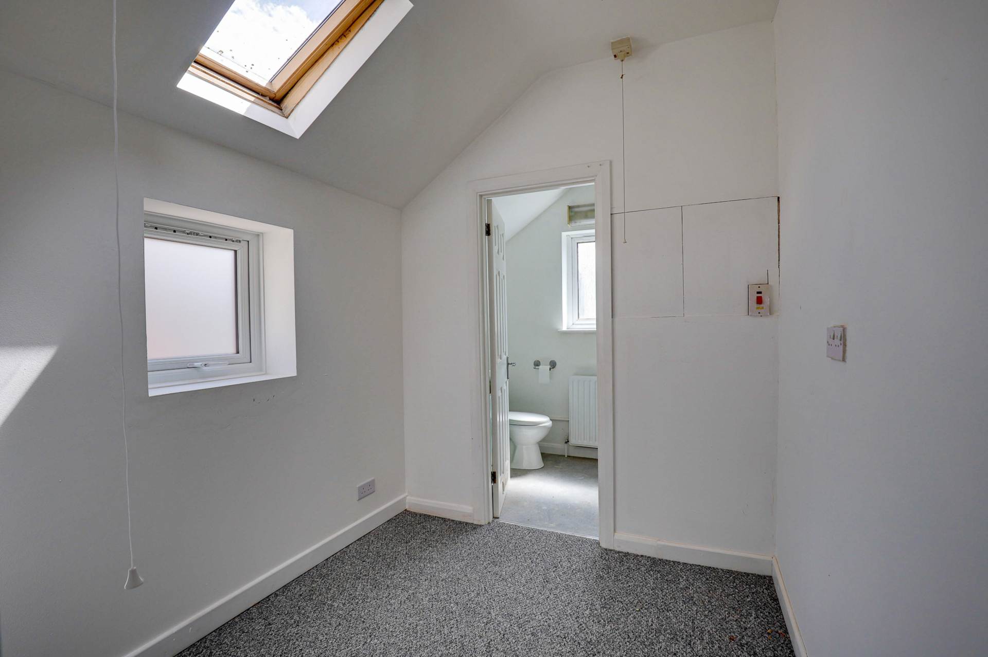Kings Road, Caversham, Reading, Image 11