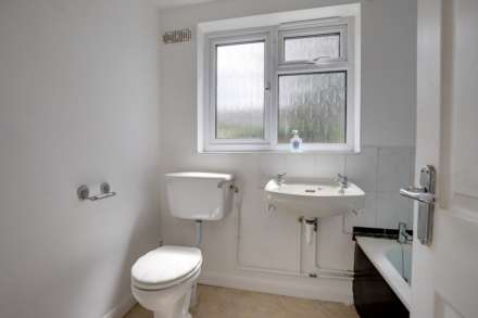 Kings Road, Caversham, Reading, Image 12