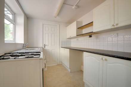 Kings Road, Caversham, Reading, Image 7