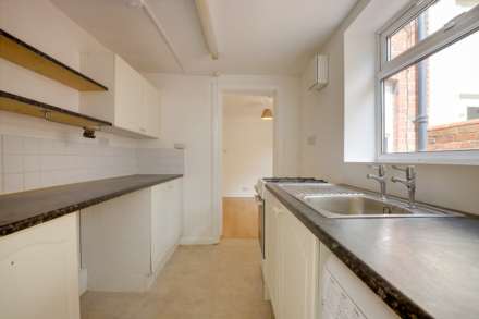 Kings Road, Caversham, Reading, Image 8