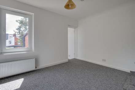 Kings Road, Caversham, Reading, Image 9