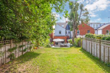 Blenheim Road, Caversham Heights, Image 22