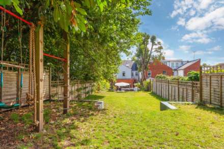 Blenheim Road, Caversham Heights, Image 25