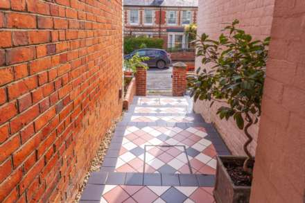 Blenheim Road, Caversham Heights, Image 29