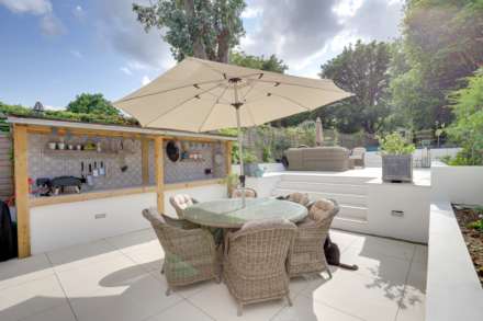 Blenheim Road, Caversham Heights, Image 3