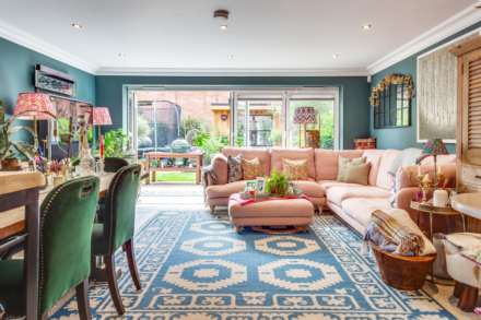 Farm Road, Henley-on-Thames, South Oxfordshire, Image 2