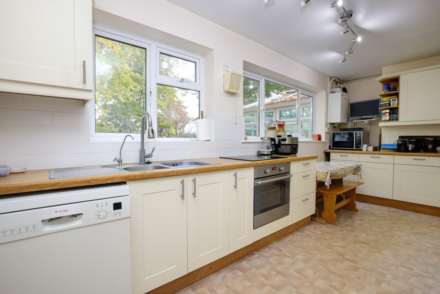 Red House Drive, Sonning Common, South Oxfordshire, Image 5