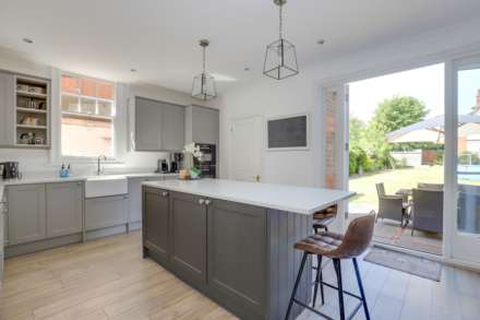 Kidmore Road, Caversham Heights, Image 10
