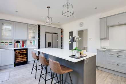 Kidmore Road, Caversham Heights, Image 12