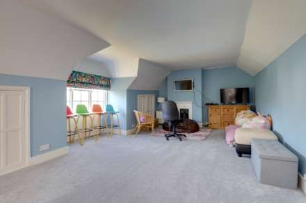 Kidmore Road, Caversham Heights, Image 21