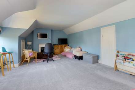 Kidmore Road, Caversham Heights, Image 22