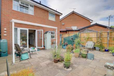 Delafield Drive, Calcot, Image 14