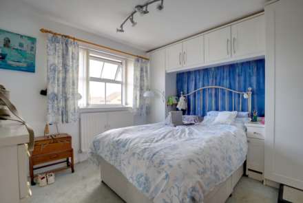 Delafield Drive, Calcot, Image 7