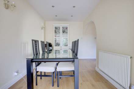 Blenheim Road, Caversham, Image 11