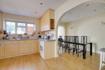 Blenheim Road, Caversham, Image 14