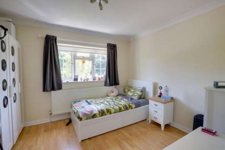 Blenheim Road, Caversham, Image 18