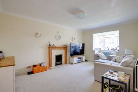 Blenheim Road, Caversham, Image 6