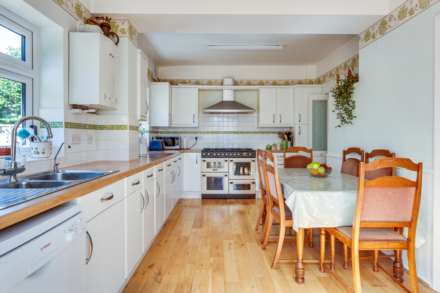 Balmore Drive, Reading, Image 12