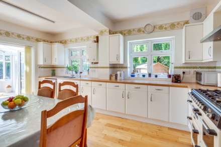 Balmore Drive, Reading, Image 2