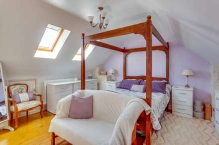 Balmore Drive, Reading, Image 6