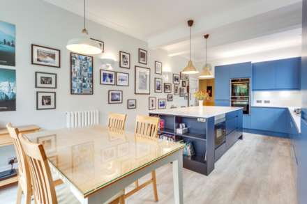 Kidmore Road, Caversham Heights, Image 11