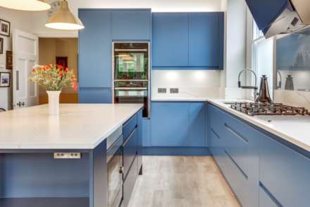 Kidmore Road, Caversham Heights, Image 12