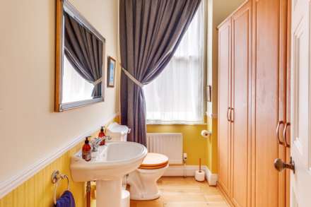 Kidmore Road, Caversham Heights, Image 18