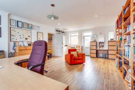 Kidmore Road, Caversham Heights, Image 23