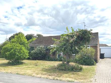 Westleigh Drive, Sonning Common, South Oxfordshire, Image 1
