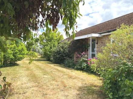 Westleigh Drive, Sonning Common, South Oxfordshire, Image 3