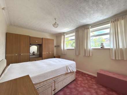 Westleigh Drive, Sonning Common, South Oxfordshire, Image 8