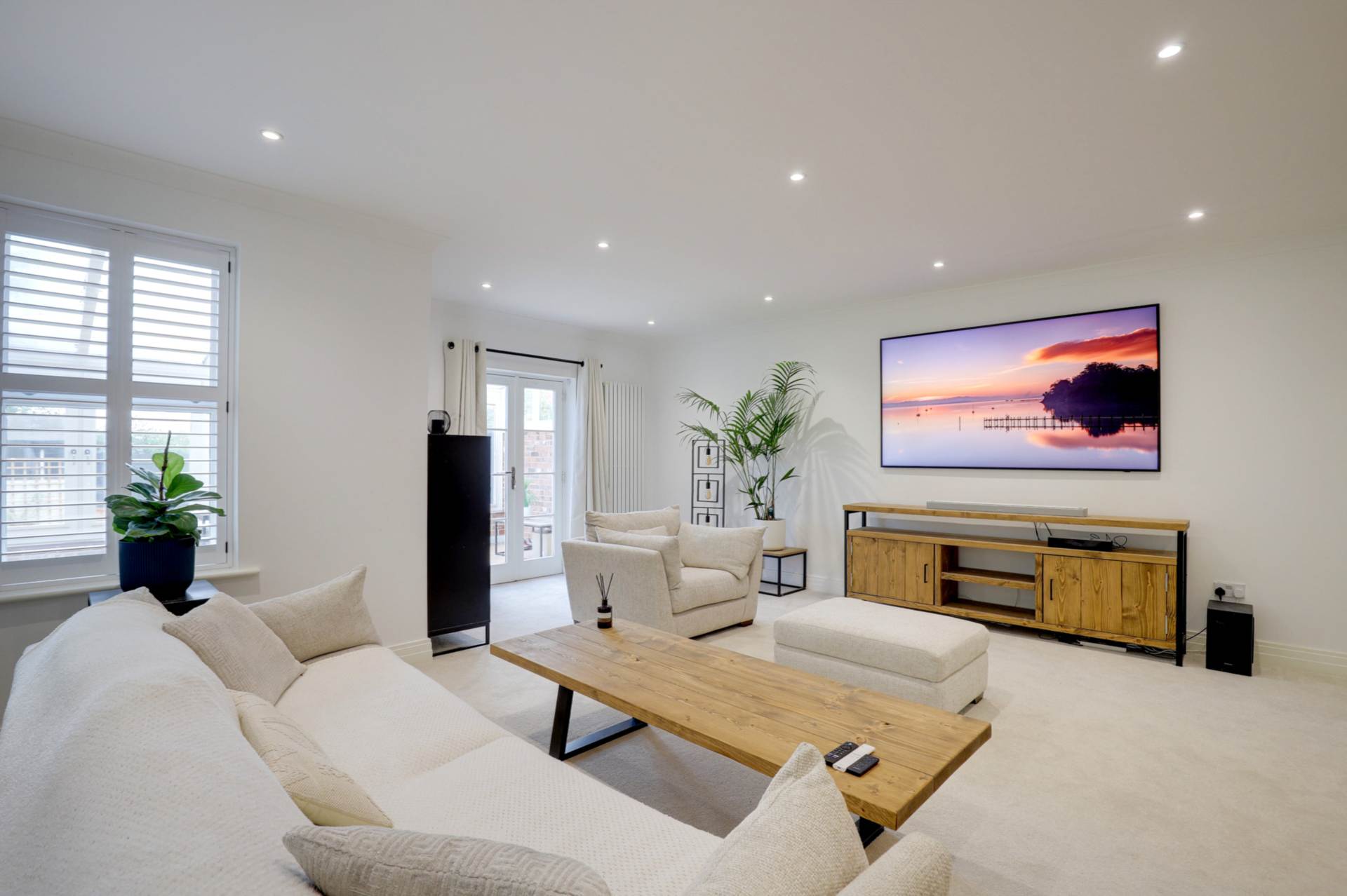 Notley Place, Emmer Green, Image 14