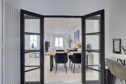 Notley Place, Emmer Green, Image 10