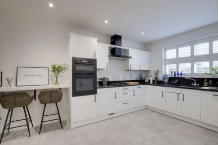 Notley Place, Emmer Green, Image 5