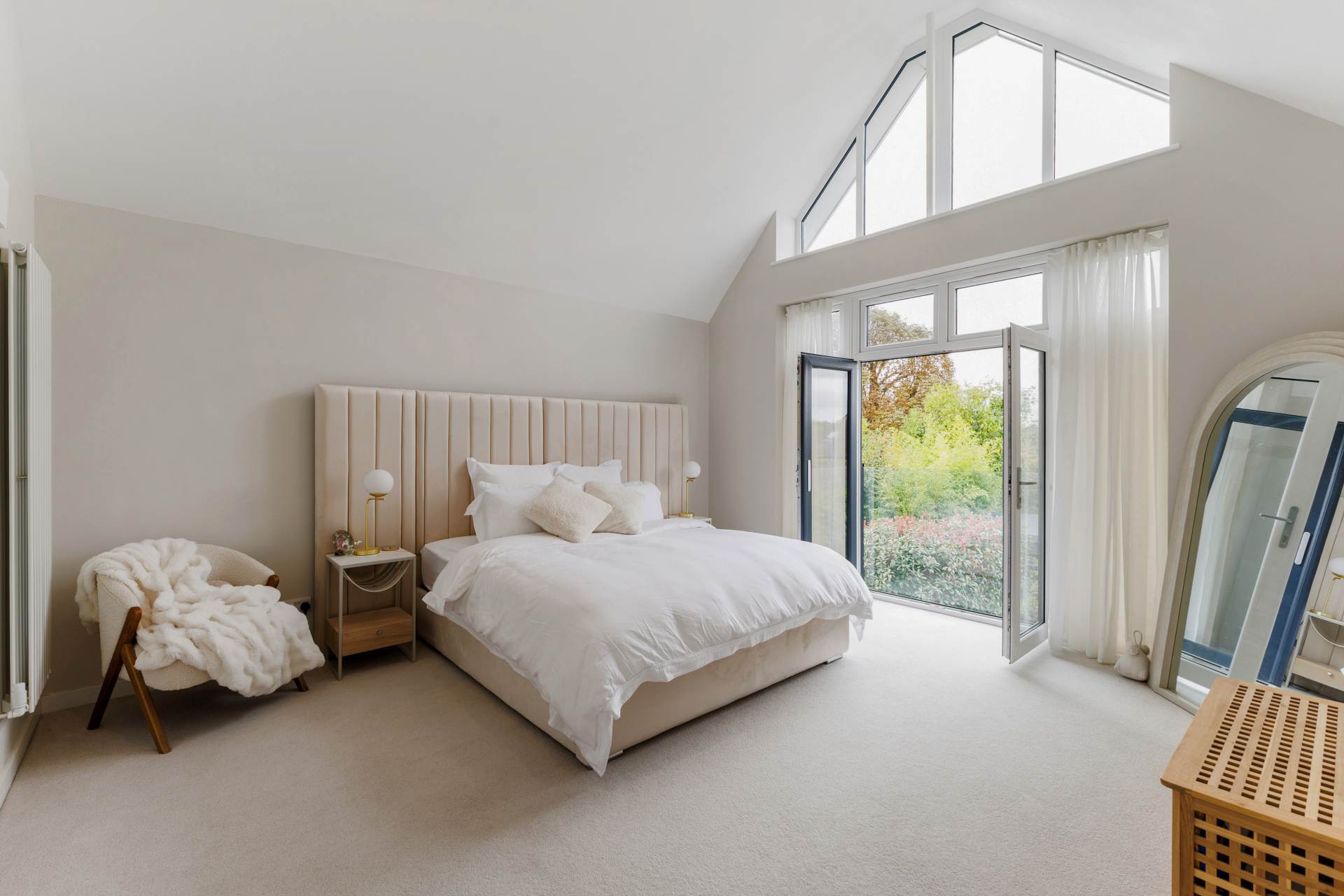Upper Woodcote Road, Caversham Heights, Image 21