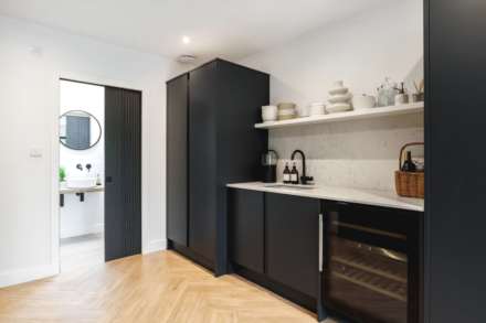 Upper Woodcote Road, Caversham Heights, Image 16