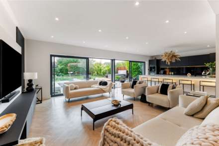 Upper Woodcote Road, Caversham Heights, Image 3