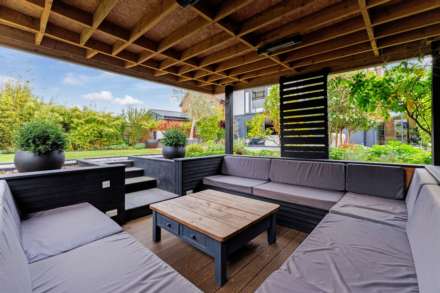 Upper Woodcote Road, Caversham Heights, Image 31