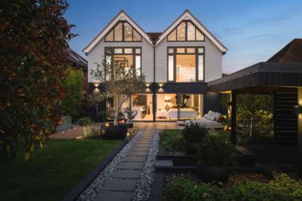 Upper Woodcote Road, Caversham Heights, Image 39