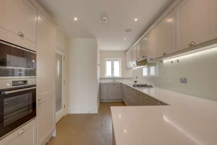 Massachusetts Place, Reading, Image 3